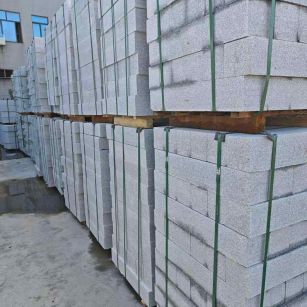 镇江芝麻白路牙石，路侧石