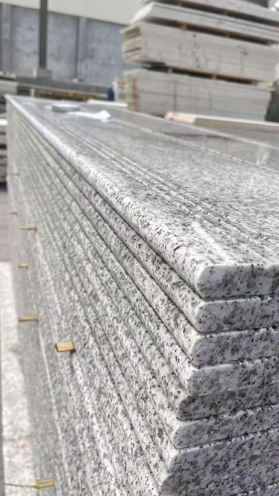 镇江芝麻白楼梯踏步 花岗岩楼梯板材