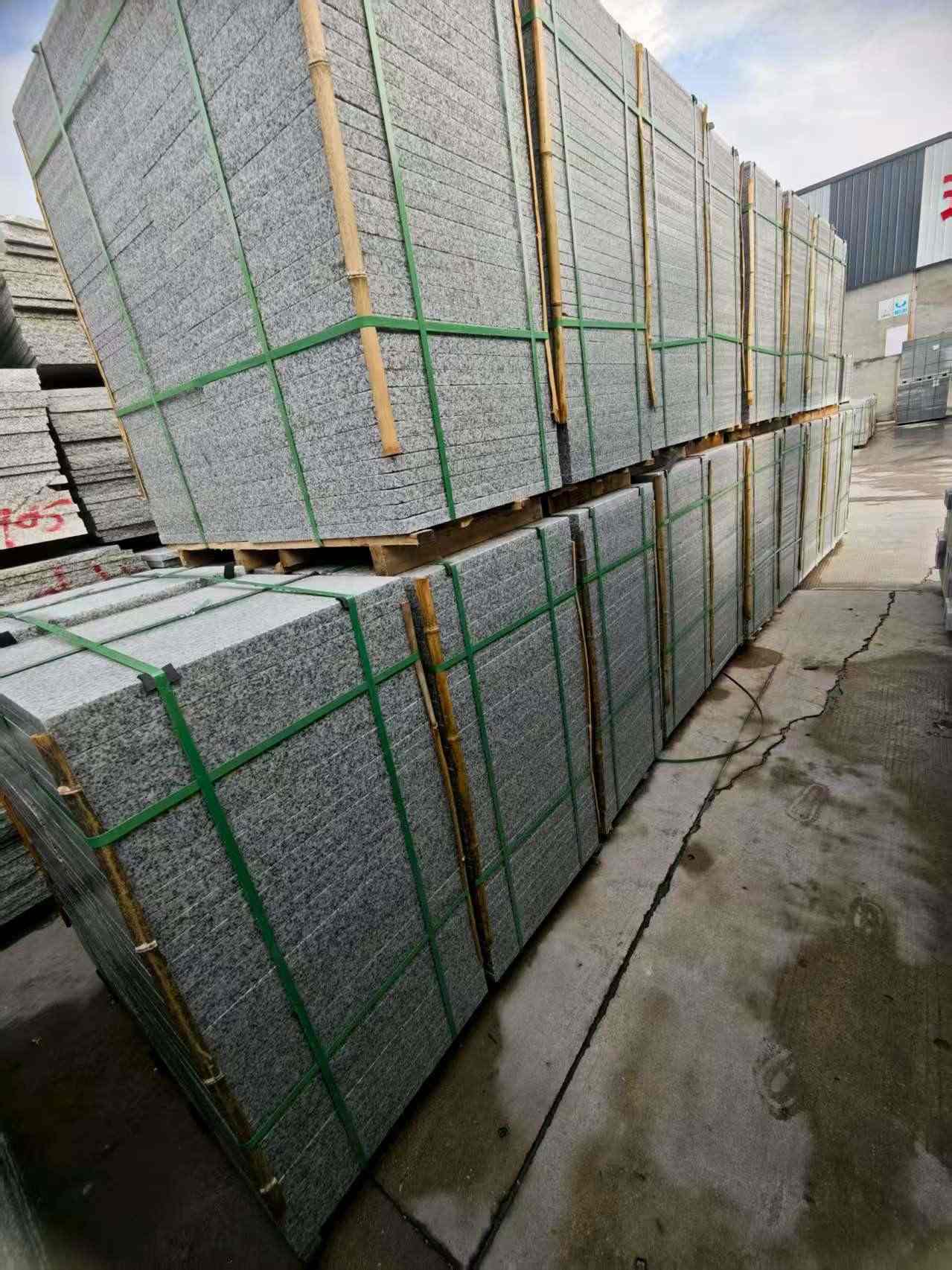 镇江芝麻白地铺版 石材地铺石